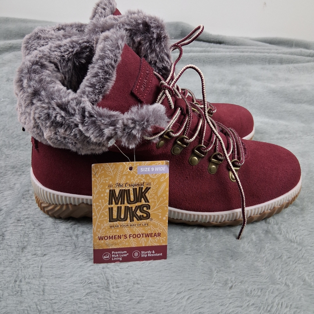 Muk Luks Women's Burgundy Boots with Faux Fur